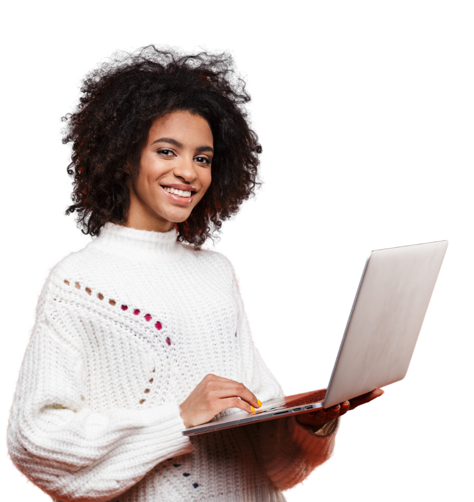 Coordenadora pedagógica usando a plataforma Imaginie no notebook